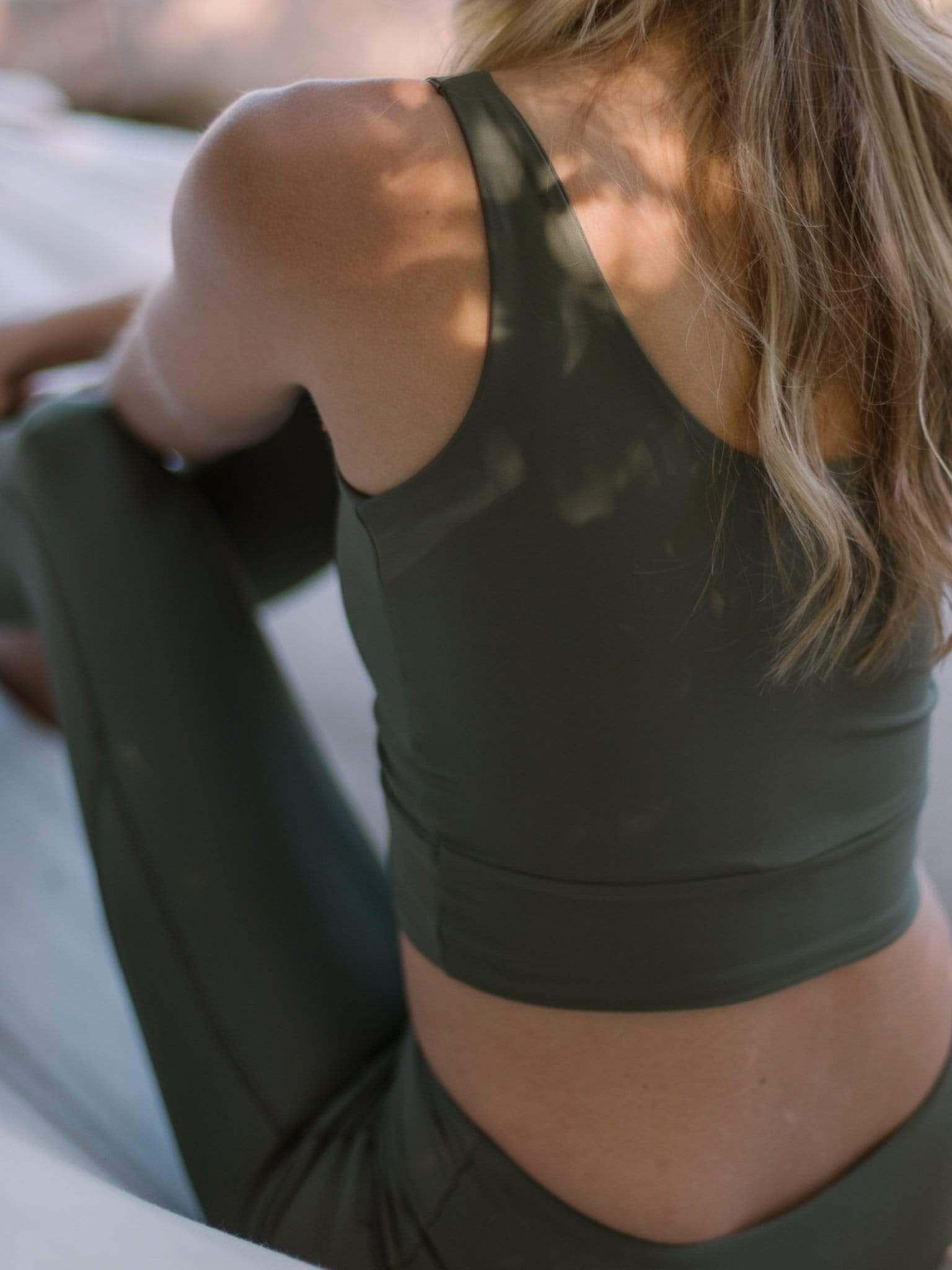 Cropped Scrunch Top made from ECONYL® yarn. - Spiritgirl Activewear