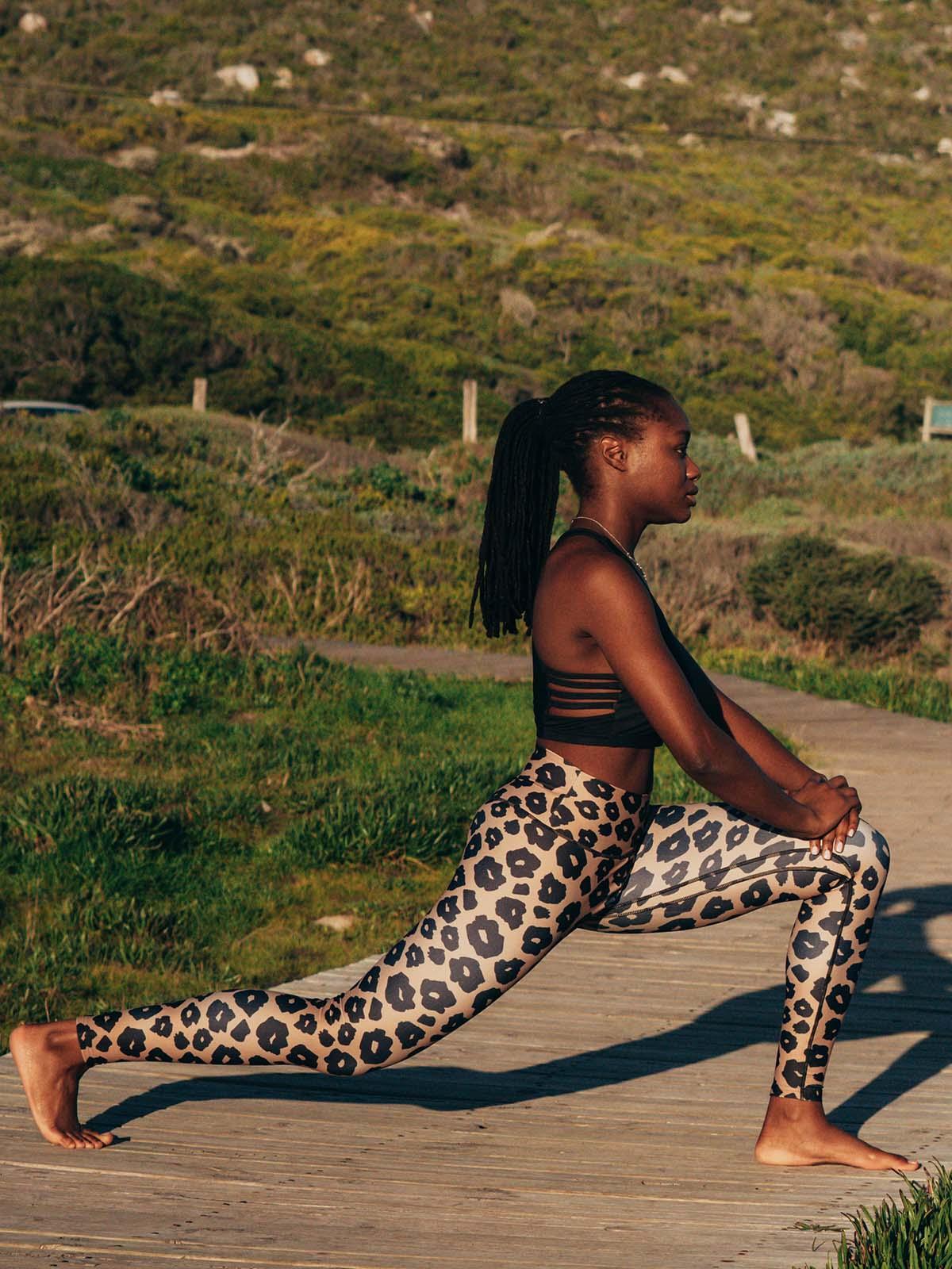 Leopard print Women's high-waisted leggings - Spiritgirl Activewear